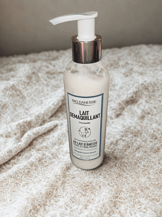 Lait démaquillant au lait d&#039;ânesse 